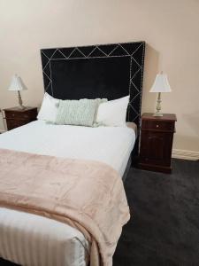 Macquarie Manor - 60