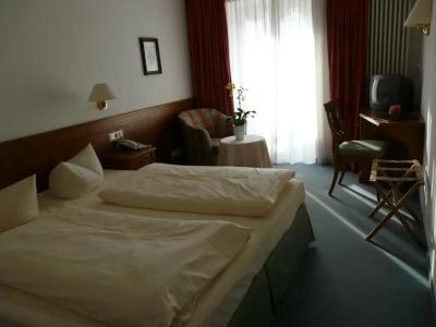 Roter Hahn - Bed & Breakfast - 28