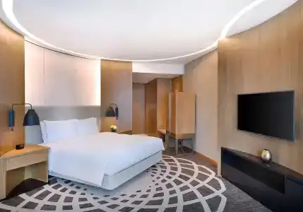 DoubleTree by Hilton Dubai - Business Bay - 70