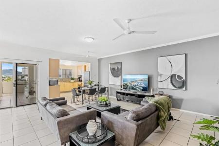 Cairns City - 106
