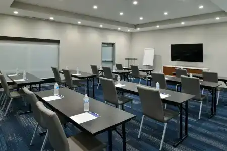 Holiday Inn Express Orlando - South Park, An Ihg - 49