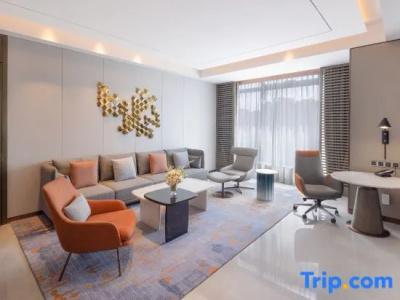 Crowne Plaza Qingdao Jinshui, An Ihg - 100