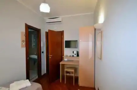 B&B Studio 162 - 16