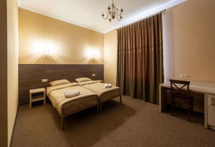 LeGrand - 4