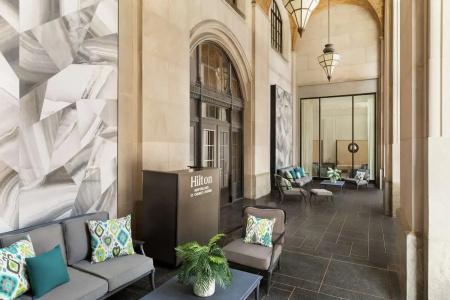 Hilton New Orleans / St. Charles Avenue - 45