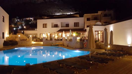 Amazones Village Suites - 18
