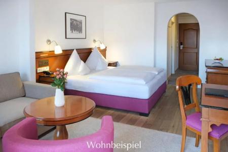 Bayerischer Hof - 81
