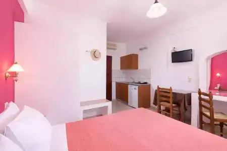 Mandilaria Studios - 68