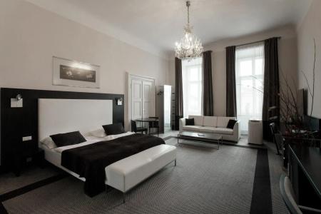 Old Town Square Residence by Emblem - 2