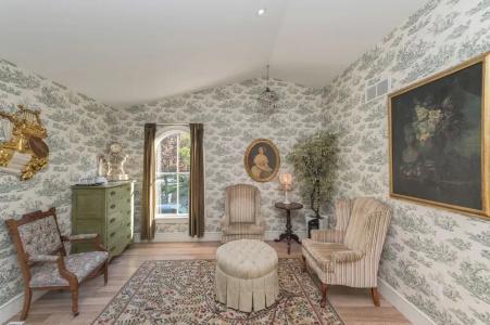 The Old Bank House - 156
