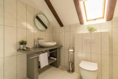 b&b Heritage Apolon - 64