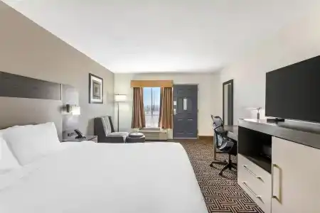 Best Western Central Inn - 47