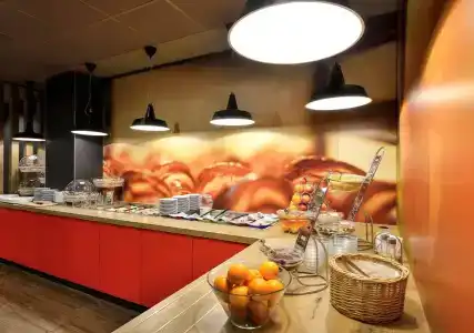Ibis Budapest City - 8