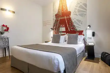 Alpha Paris Eiffel by Patrick Hayat - 4