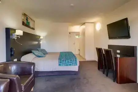 El Motor Inn - 57