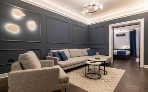 One Luxury Suites - 105