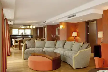 Holiday Inn Sisli, An Ihg - 2