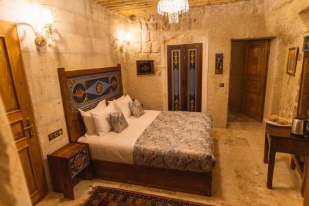 Solo Cave Suites - 15