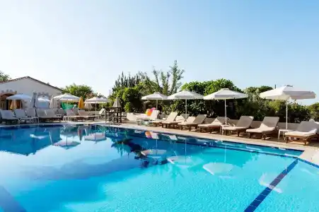 Summer Memories Aparthotel - 11