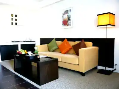The Color Living - 3
