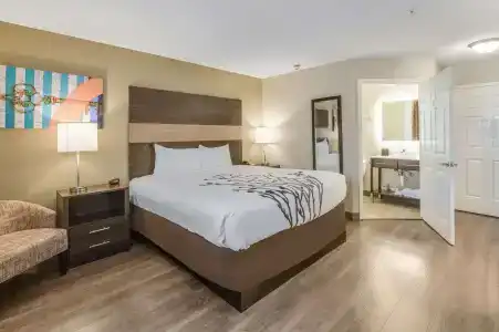 Hawthorn Suites by Wyndham Fort Benning - 38
