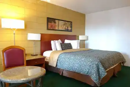Cabana Inn - - 1