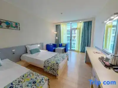 Sol Marina Palace - 52