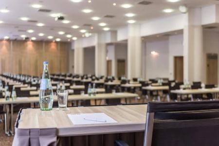 Park Inn by Radisson Köln City West - 41