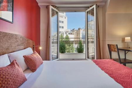 Moulin Plaza - 2