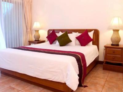 Surin Bay Inn - 2