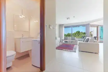 The Residence - 43