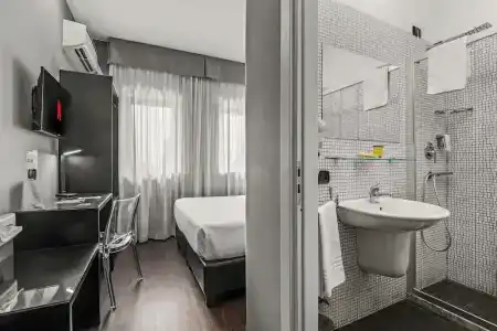 Reggia Suite Spa - 13