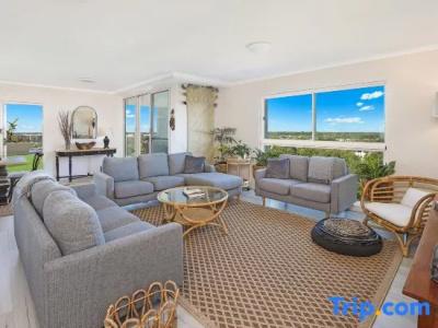 Pelican Waters - 37