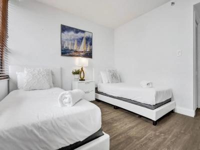 The Alexander All Suites - 28