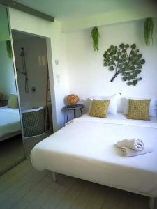 Q Village - Poleg Beach - 14