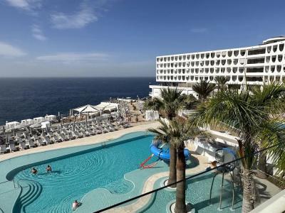 Pearly Grey Ocean Club & Suites - 65