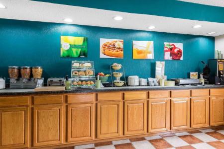 Quality Inn & Suites University Area - 17