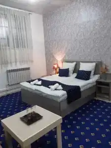 Lind Hostel and Guest House - 27