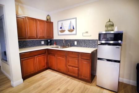 Anaheim Executive Inn & Suites - 129