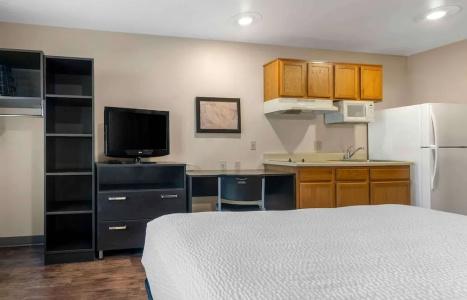 WoodSpring Suites Orlando South - 44