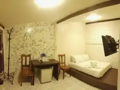 Baan Chompoo Homestay - 3
