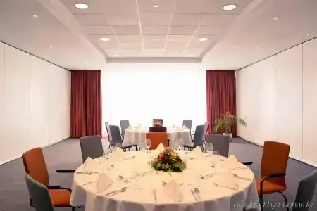 Mercure Stuttgart Airport Messe - 24