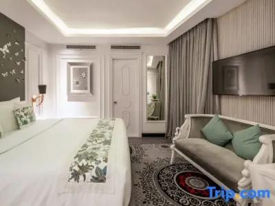 a&Em Saigon - 107