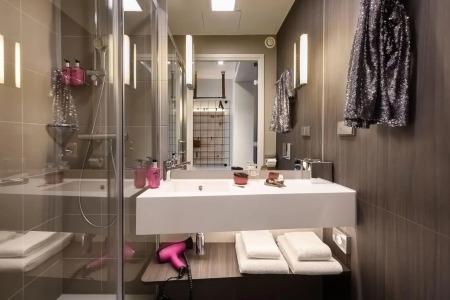 Moxy Dresden Neustadt - 6