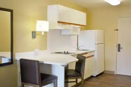 Extended Stay America Suites - Kansas City - - Nall Ave - 49