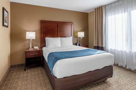 Comfort Inn & Suites Beach - 46