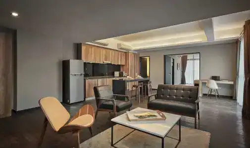 Tropics Eight Suites - 4