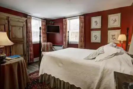 200 South Street Inn - 63