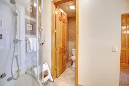 Grand Crowne by Capital Vacations - 194