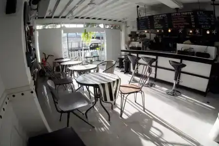 Jetty Huahin Hostel - 28